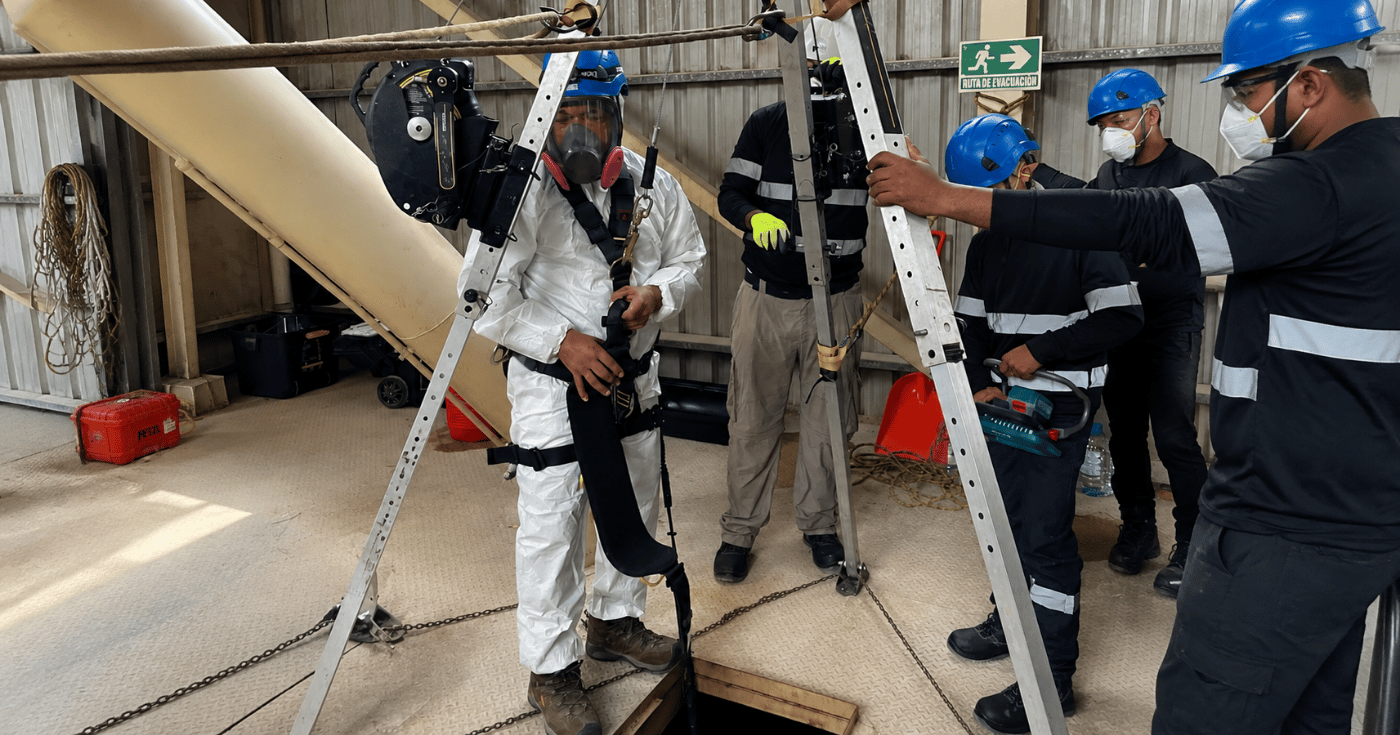 Espacios Confinados en Tolvas Industriales en Panamá